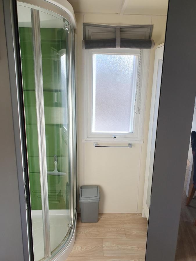 Charmant Mobil-Home Rocbaron Екстериор снимка